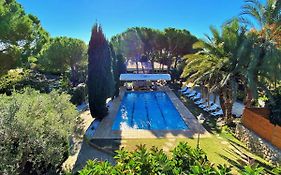 Villa Sitges El Ranch Amaizing Outdoor Areas Beaches At 5 Minutes Walk Sitges At 15 Min Drive Ac Pool Jacuzzi & Garden Xxl
