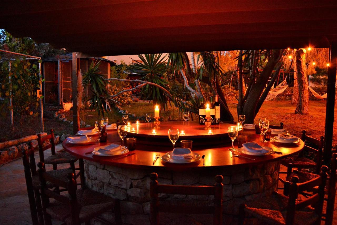 Villa Sitges El Ranch: Beachside Oasis with Pool, Jacuzzi, and Garden Calafell Exterior photo