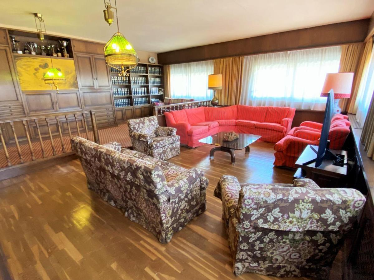 Villa Sitges El Ranch: Beachside Oasis with Pool, Jacuzzi, and Garden Calafell Exterior photo