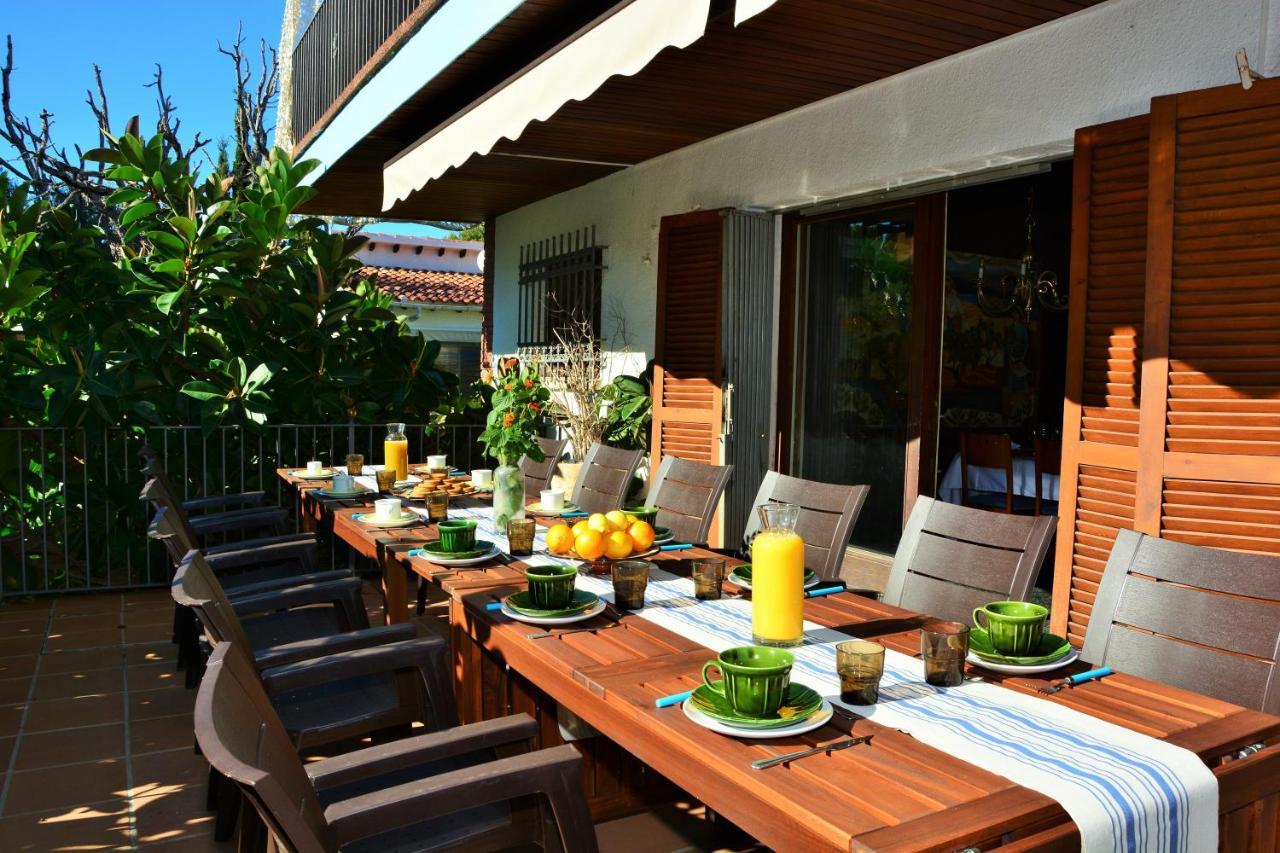 Villa Sitges El Ranch: Beachside Oasis with Pool, Jacuzzi, and Garden Calafell Exterior photo