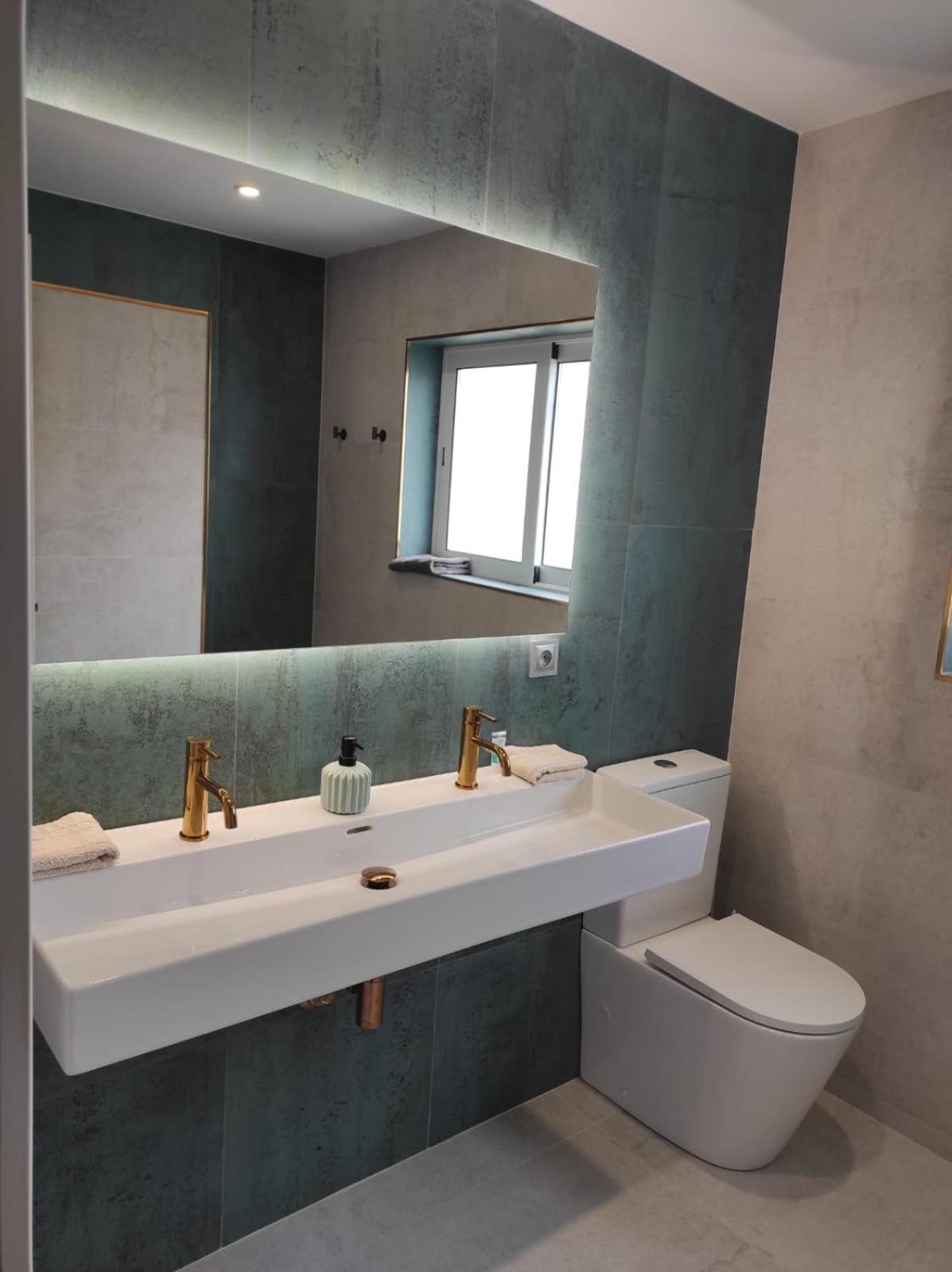 Villa Sitges El Ranch: Beachside Oasis with Pool, Jacuzzi, and Garden Calafell Exterior photo